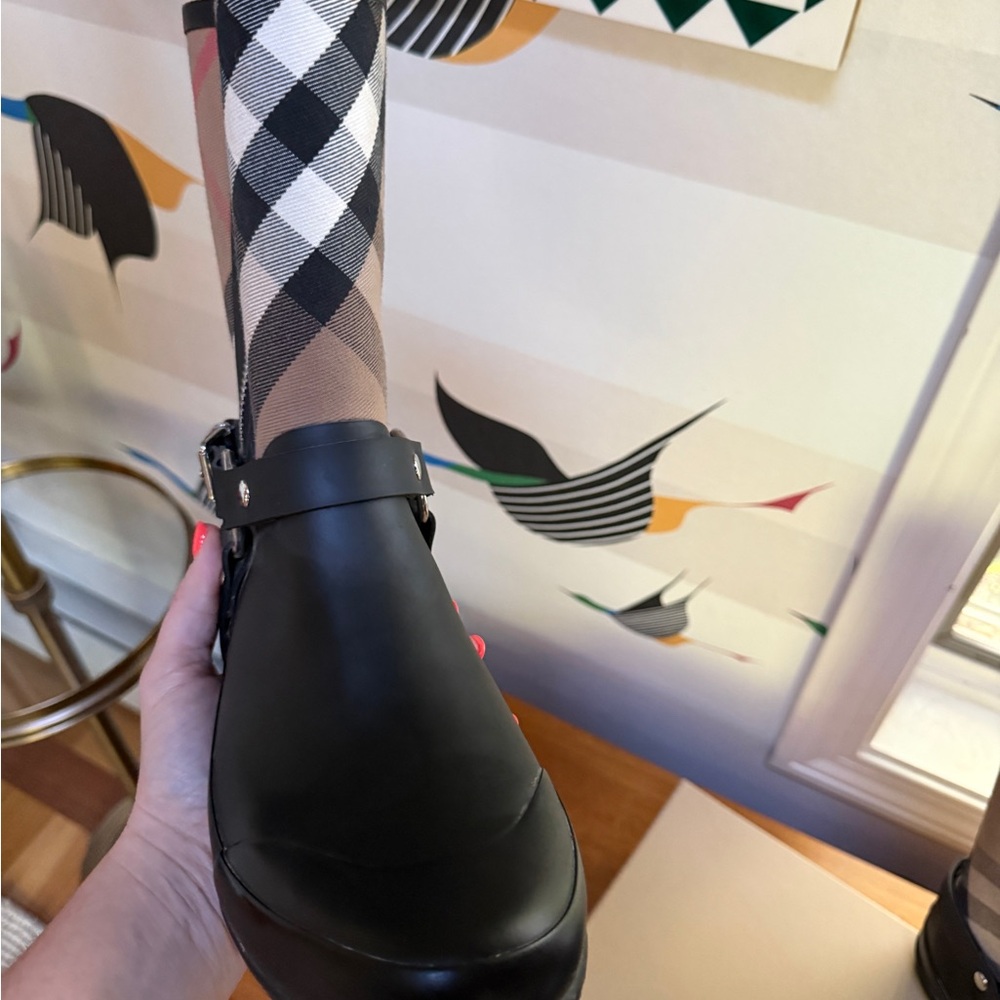 Burberry harness rain boots - Picture 12 of 15